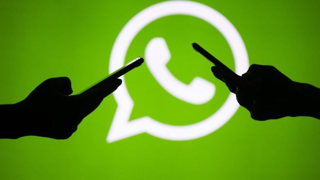Razón por la que WhatsApp limitó el número de mensajes reenviados
