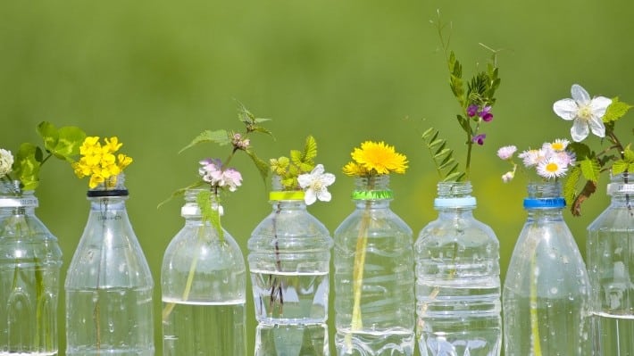 ¿Cómo reutilizar los envases de plástico?