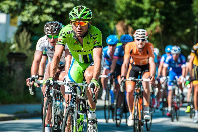 Ejemplos de equipación de ciclismo personalizada